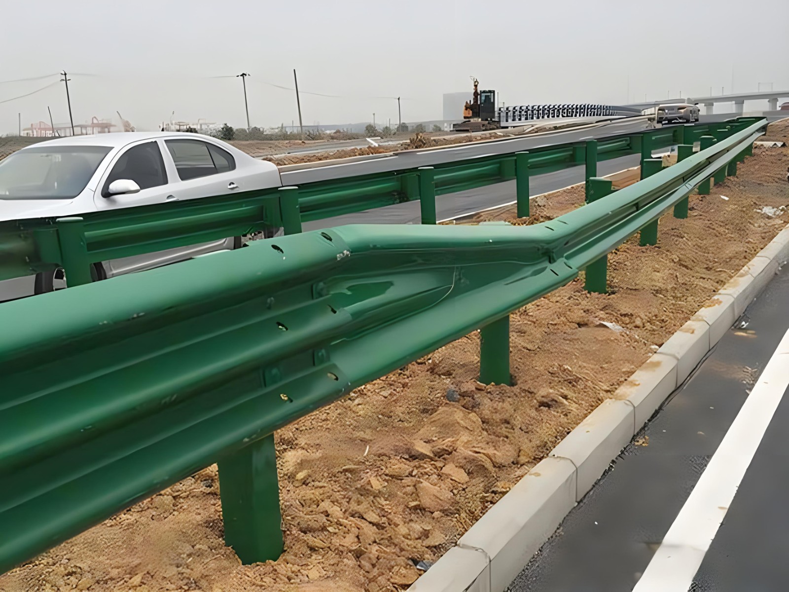 普洱高速波形护栏板日常维护方案确保道路安全新举措