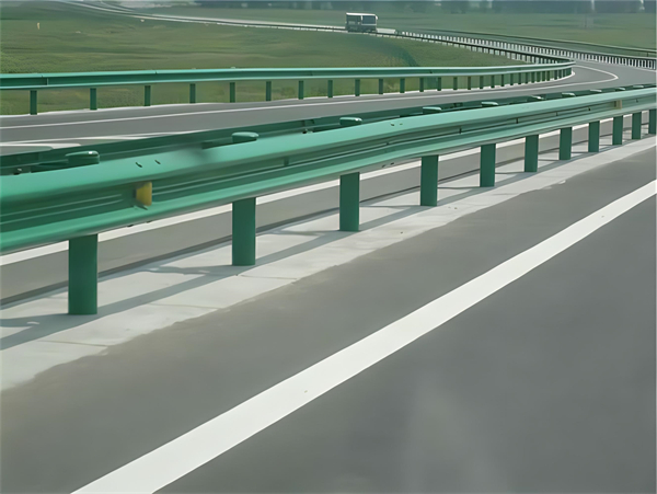普洱波形梁护栏在高速公路的应用
