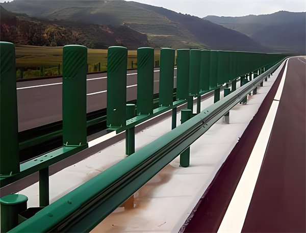 普洱三波护栏板在高速公路的应用